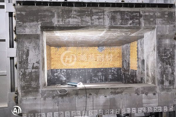 內蒙古包頭熔鋁爐施工完成